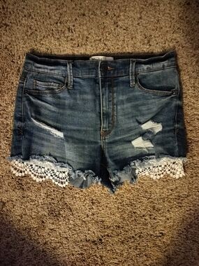 Mudd Shorts Size 9